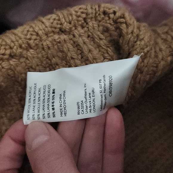 Anthropologie  oversized  chunky knit brown button close cardigan - Picture 11 of 11